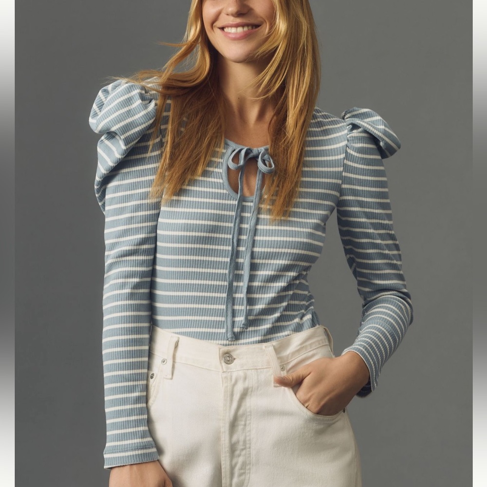 NWT porridge ribbed puffed sleeve top